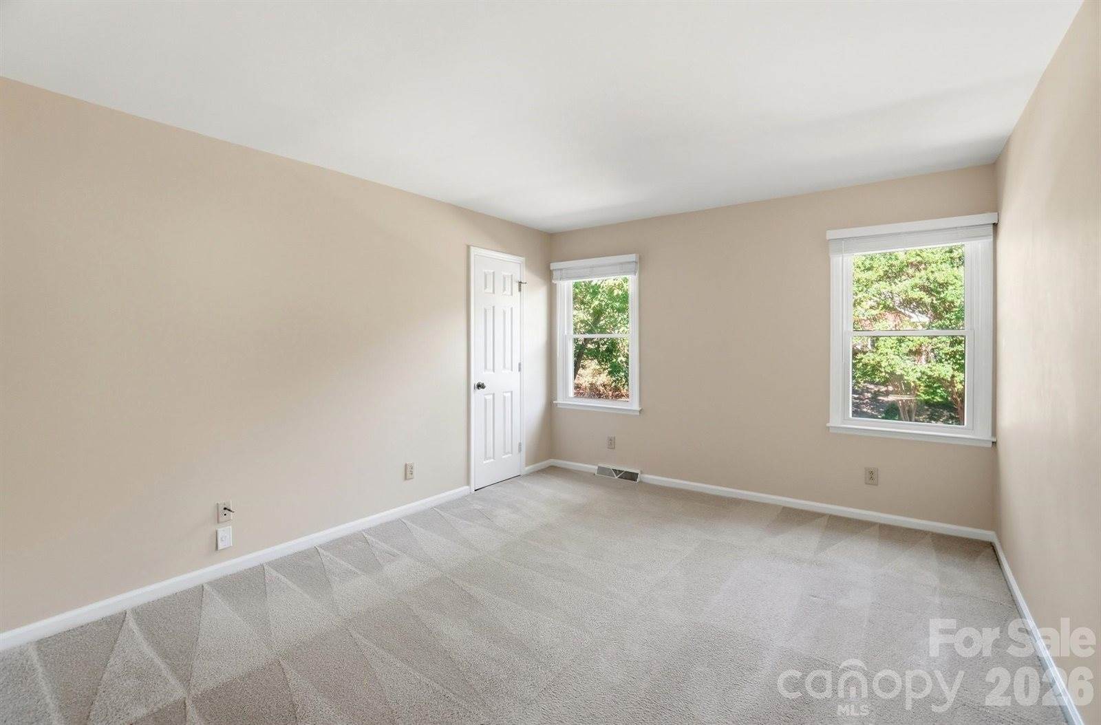 723 Walnut Point Drive, Matthews, NC 28105
