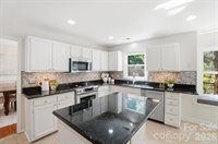 723 Walnut Point Drive, Matthews, NC 28105