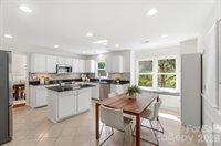 723 Walnut Point Drive, Matthews, NC 28105