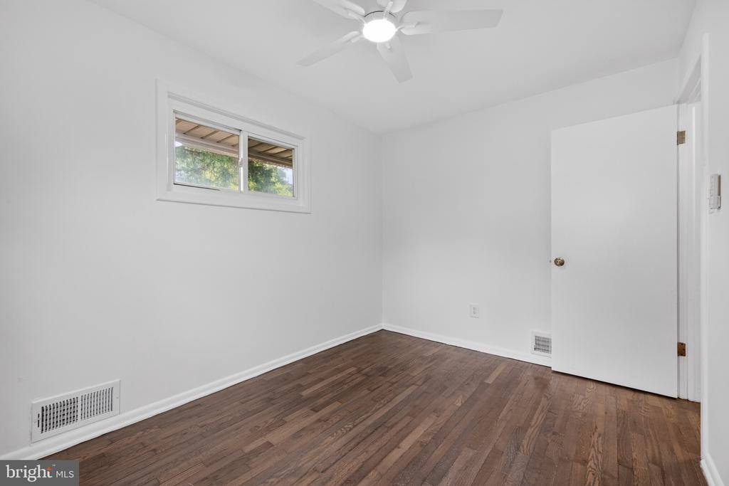303 Nimitz Avenue, Rockville, MD 20851