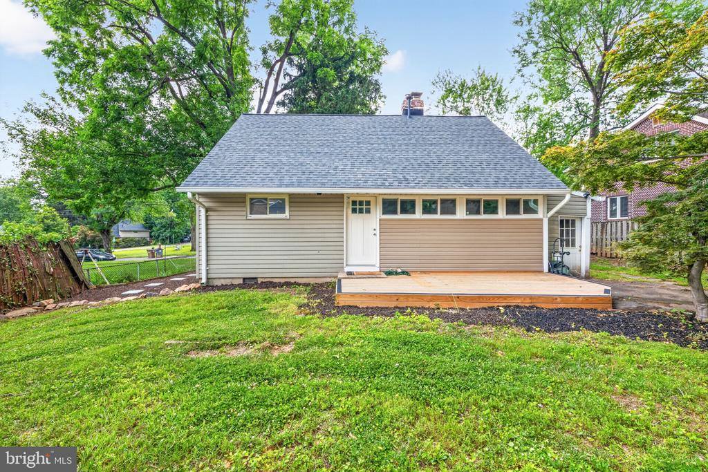 303 Nimitz Avenue, Rockville, MD 20851