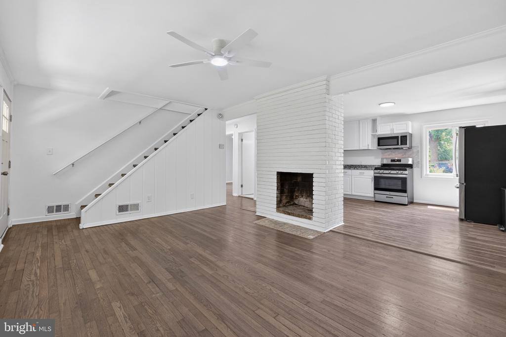 303 Nimitz Avenue, Rockville, MD 20851