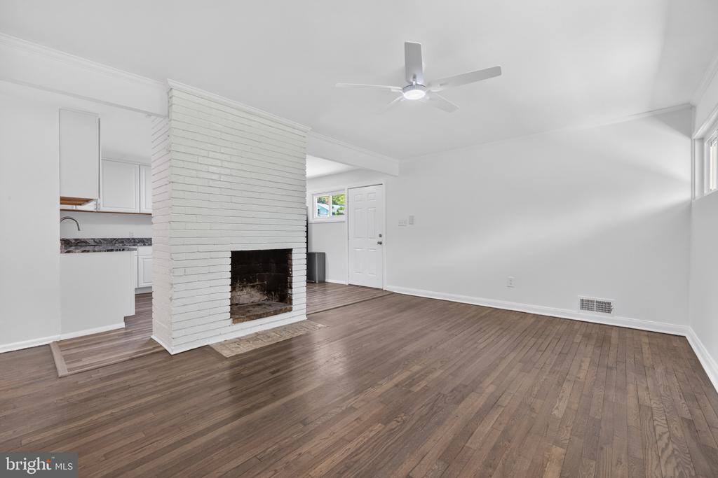303 Nimitz Avenue, Rockville, MD 20851