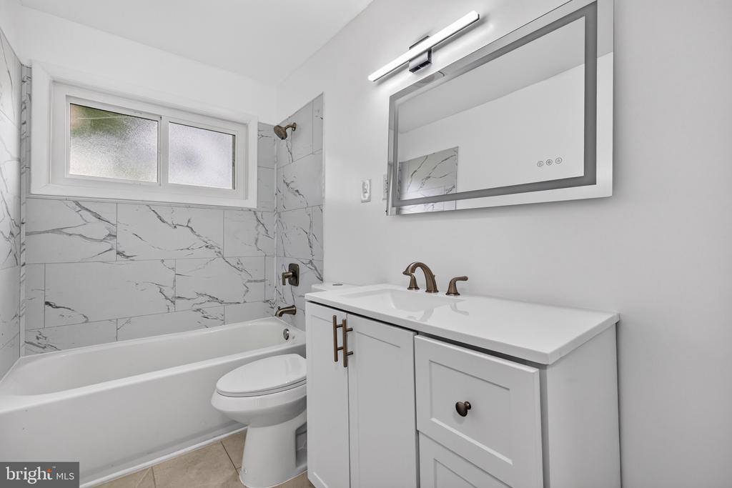 303 Nimitz Avenue, Rockville, MD 20851