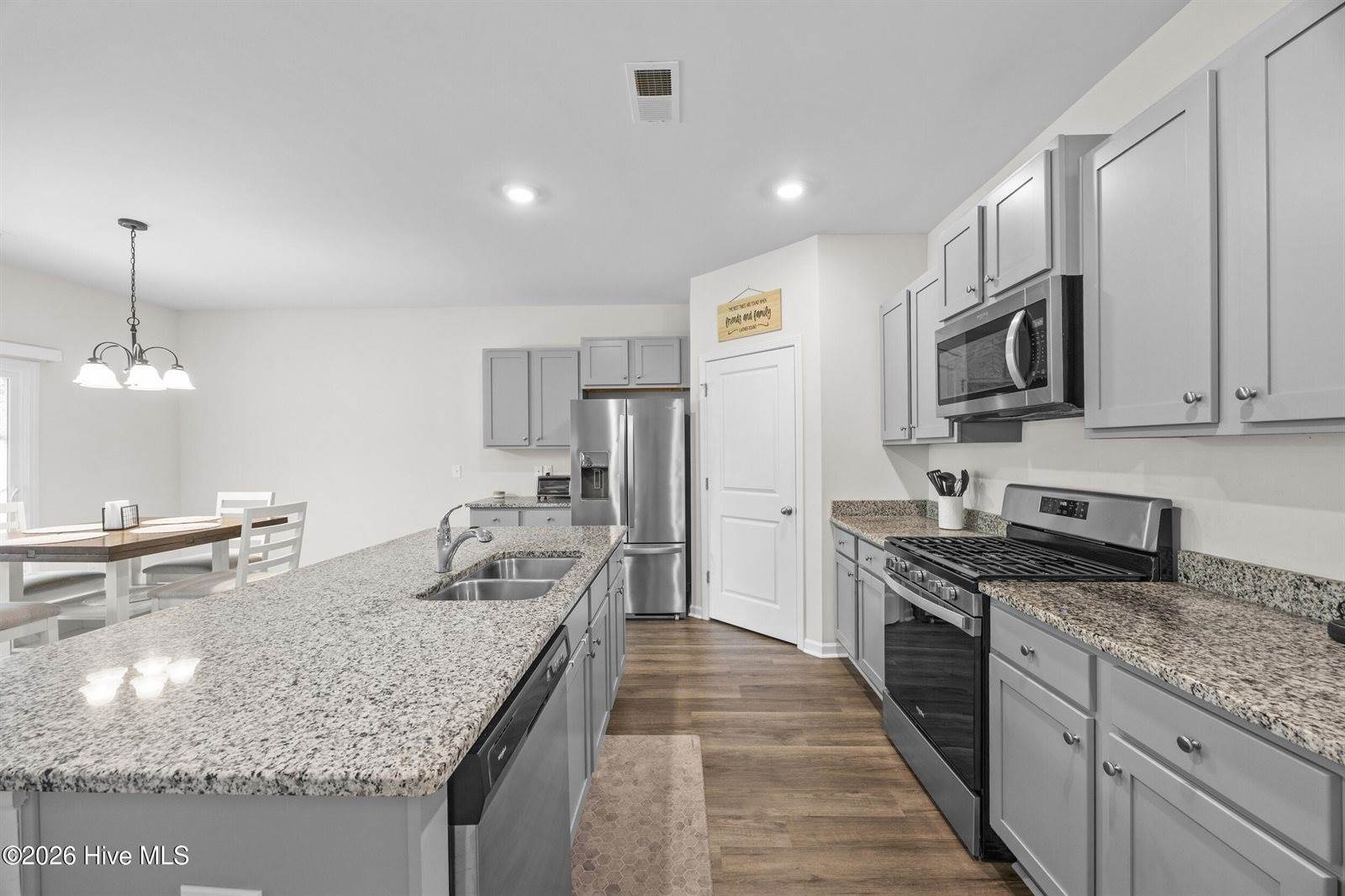 323 Windy Woods Way, Wilmington, NC 28401