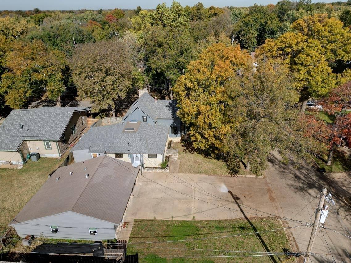 915 East 15th Ave, Winfield, KS 67156