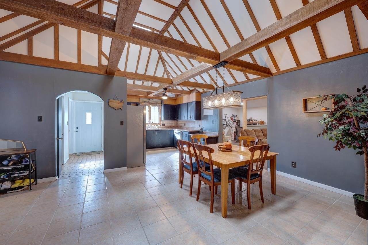 915 East 15th Ave, Winfield, KS 67156