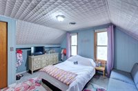 915 East 15th Ave, Winfield, KS 67156