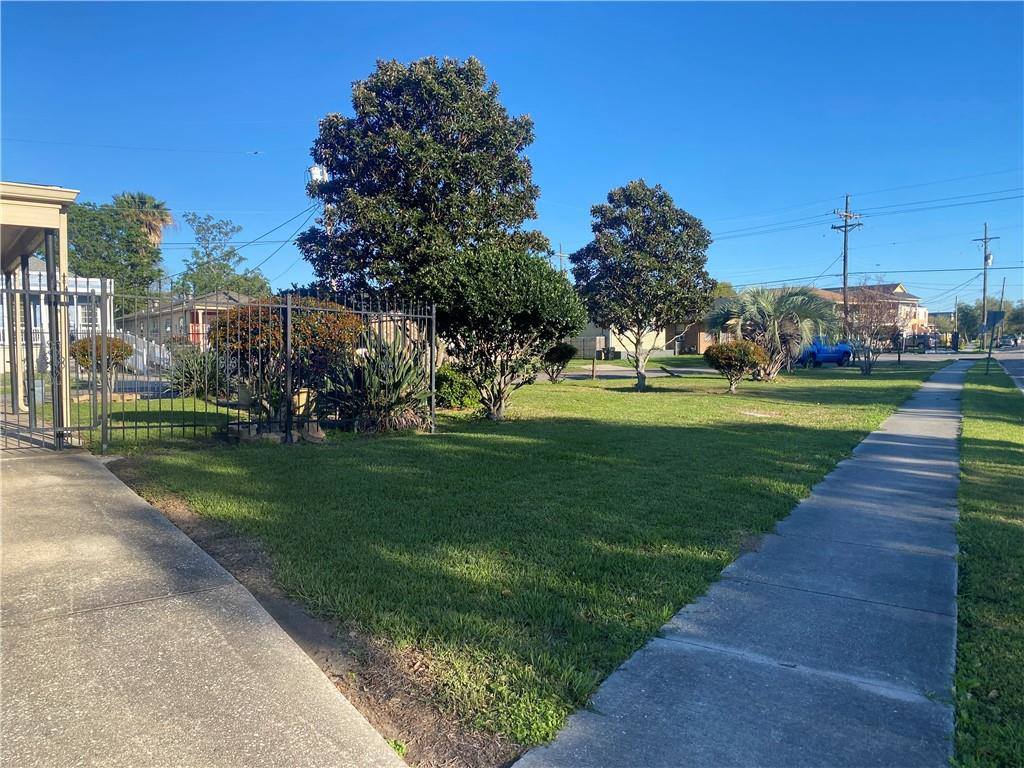 4215 Saint Bernard Avenue, New Orleans, LA 70122