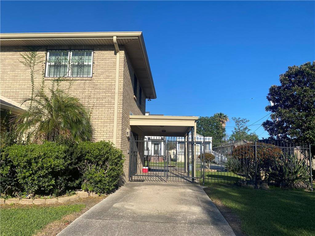 4215 Saint Bernard Avenue, New Orleans, LA 70122
