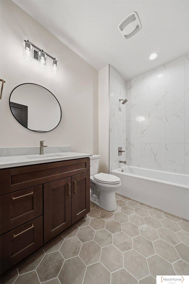 8921 Dragonfly Lane, Lincoln, NE 68526