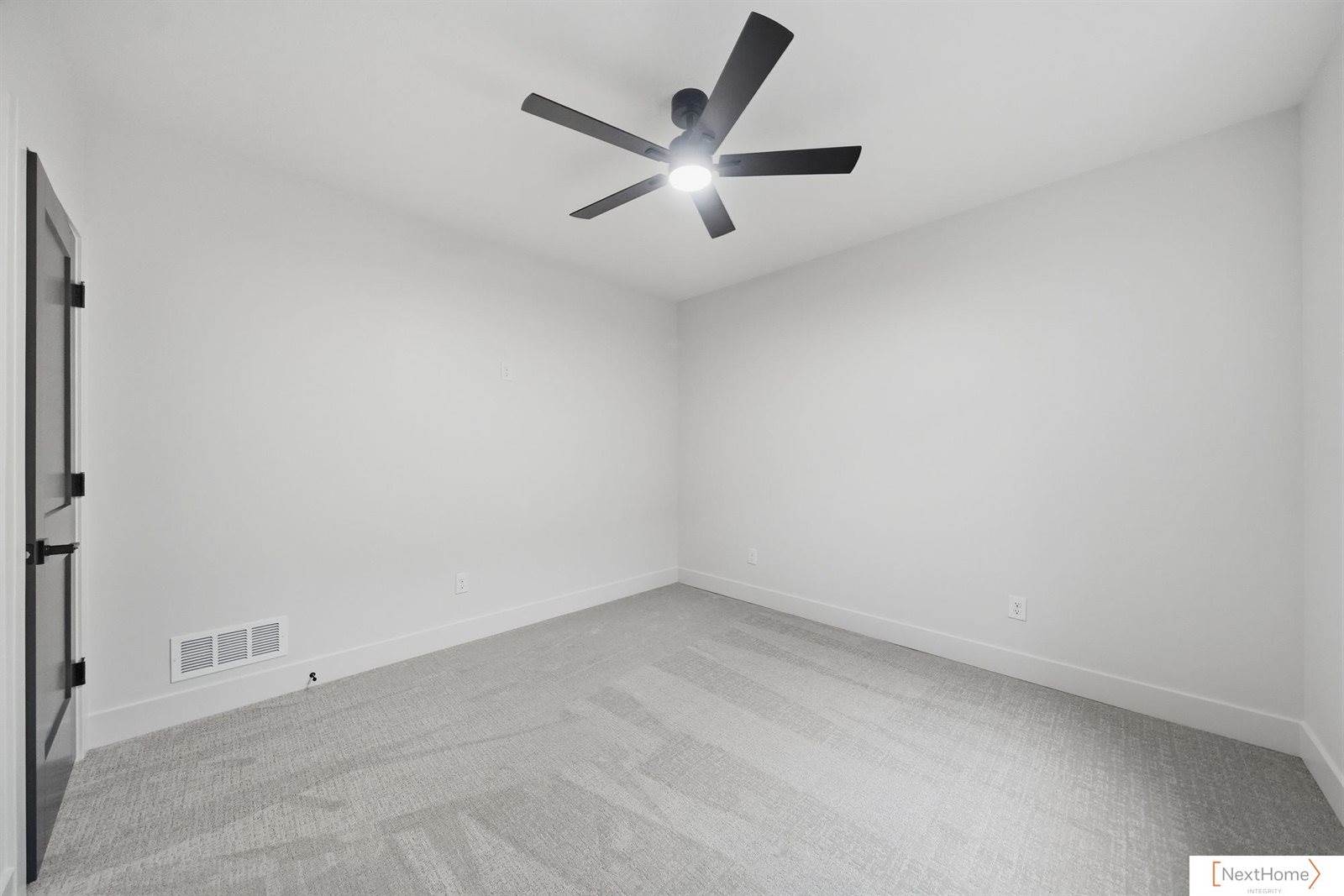 8921 Dragonfly Lane, Lincoln, NE 68526
