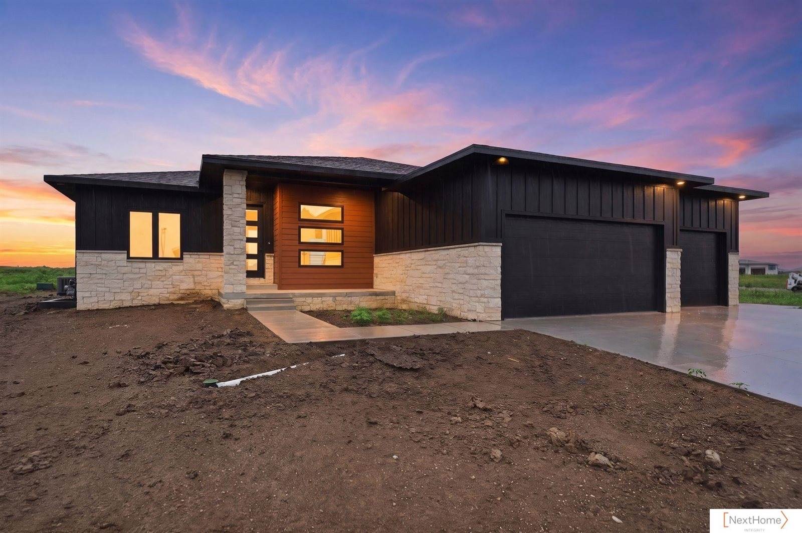 8921 Dragonfly Lane, Lincoln, NE 68526