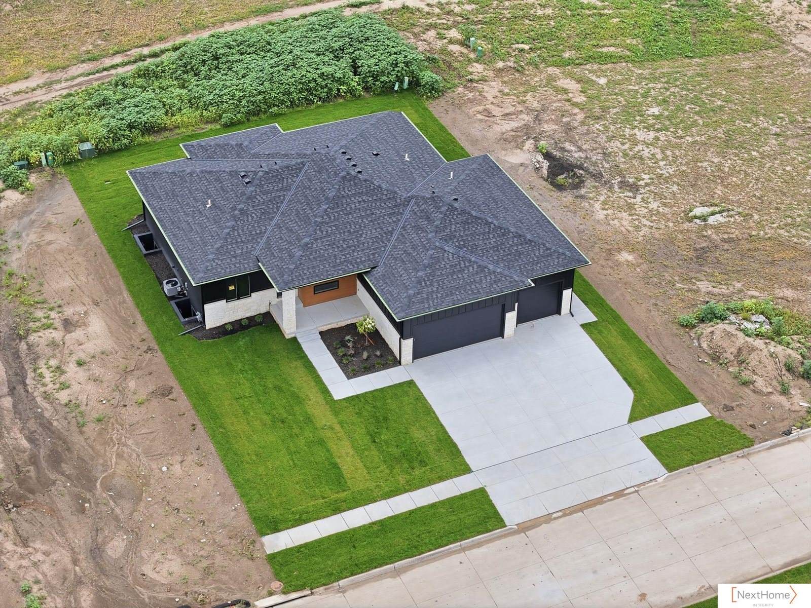 8921 Dragonfly Lane, Lincoln, NE 68526