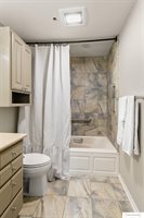 128 North 13Th Street, Lincoln, NE 68508