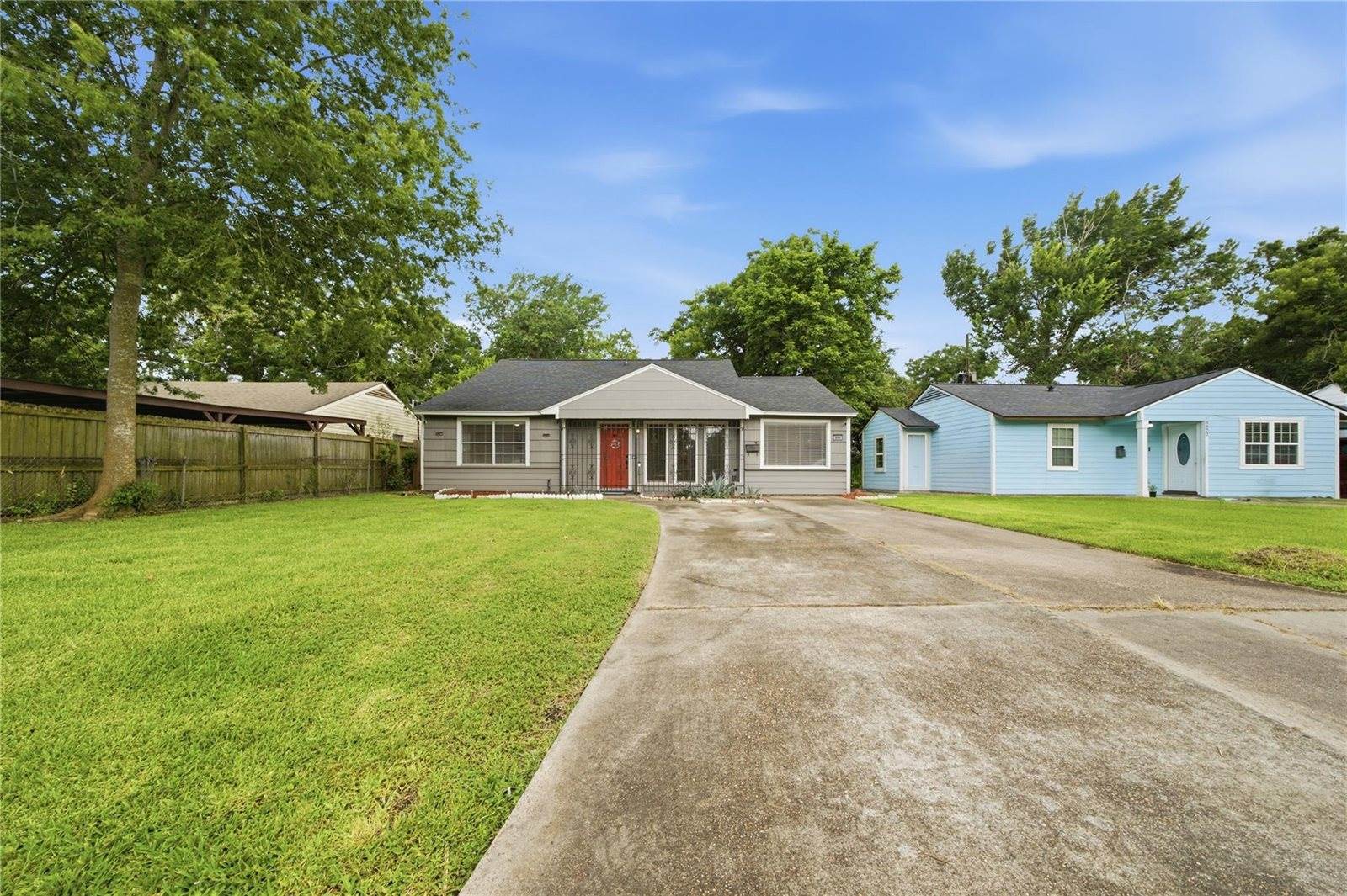 8826 Delilah Street, Houston, TX 77033