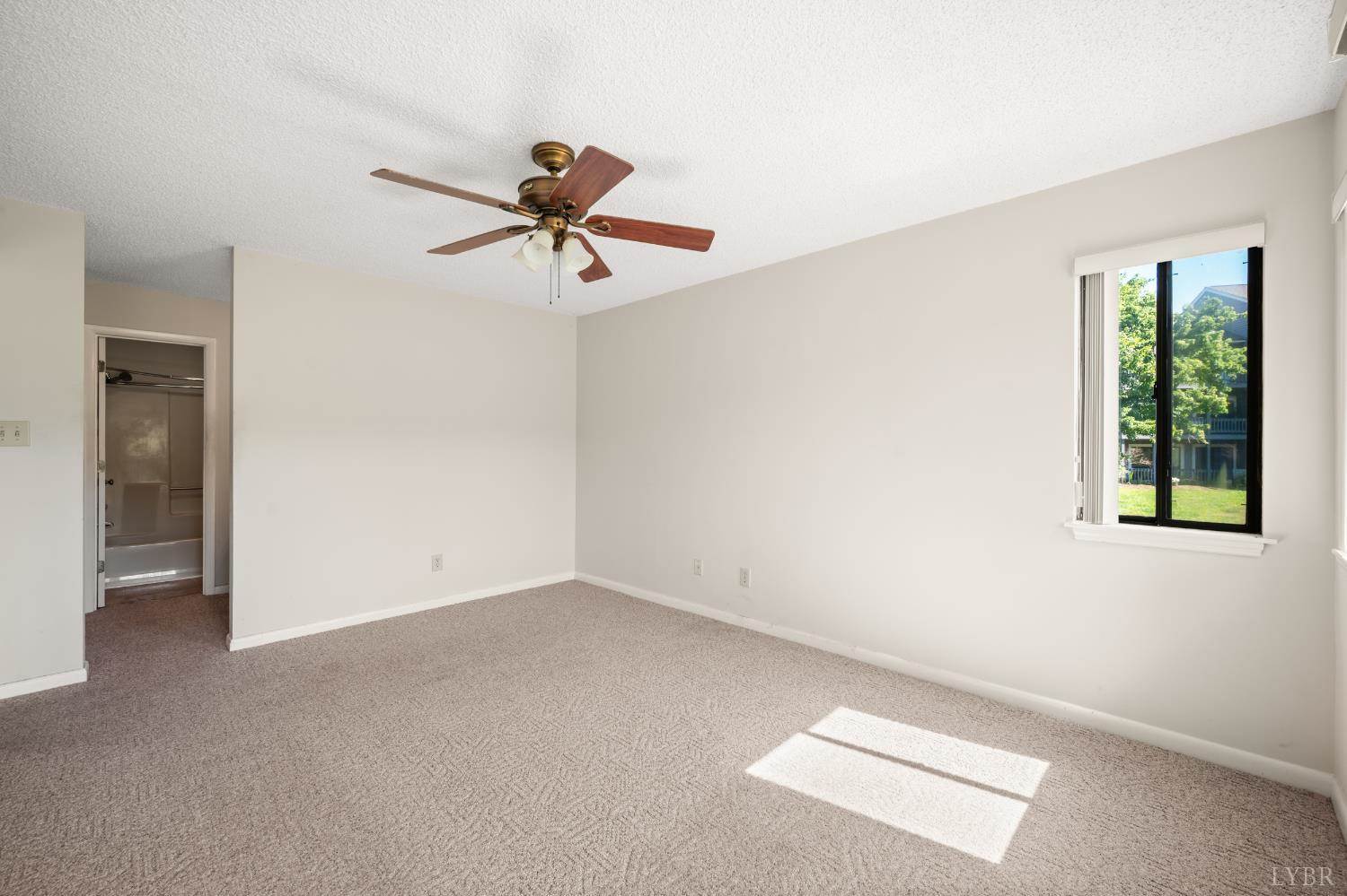 2412 Deer Run, Forest, VA 24551