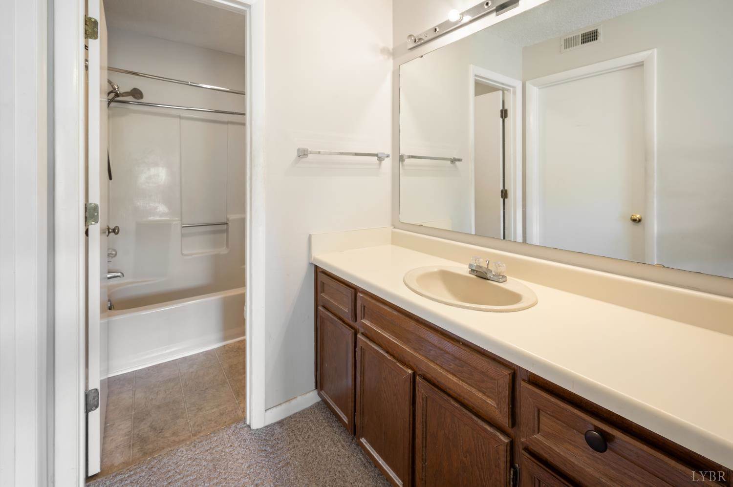 2412 Deer Run, Forest, VA 24551