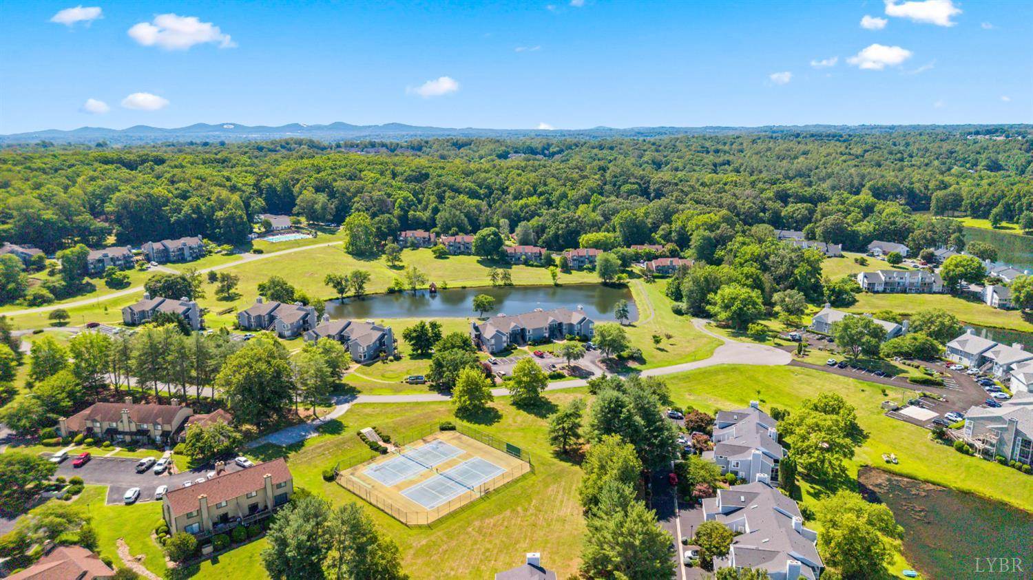 2412 Deer Run, Forest, VA 24551