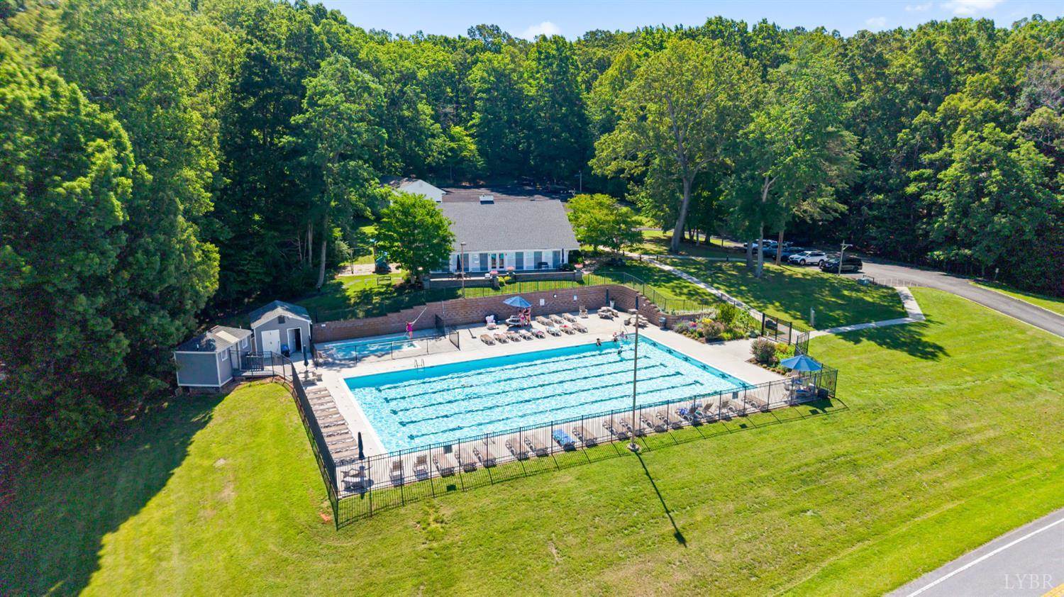 2412 Deer Run, Forest, VA 24551