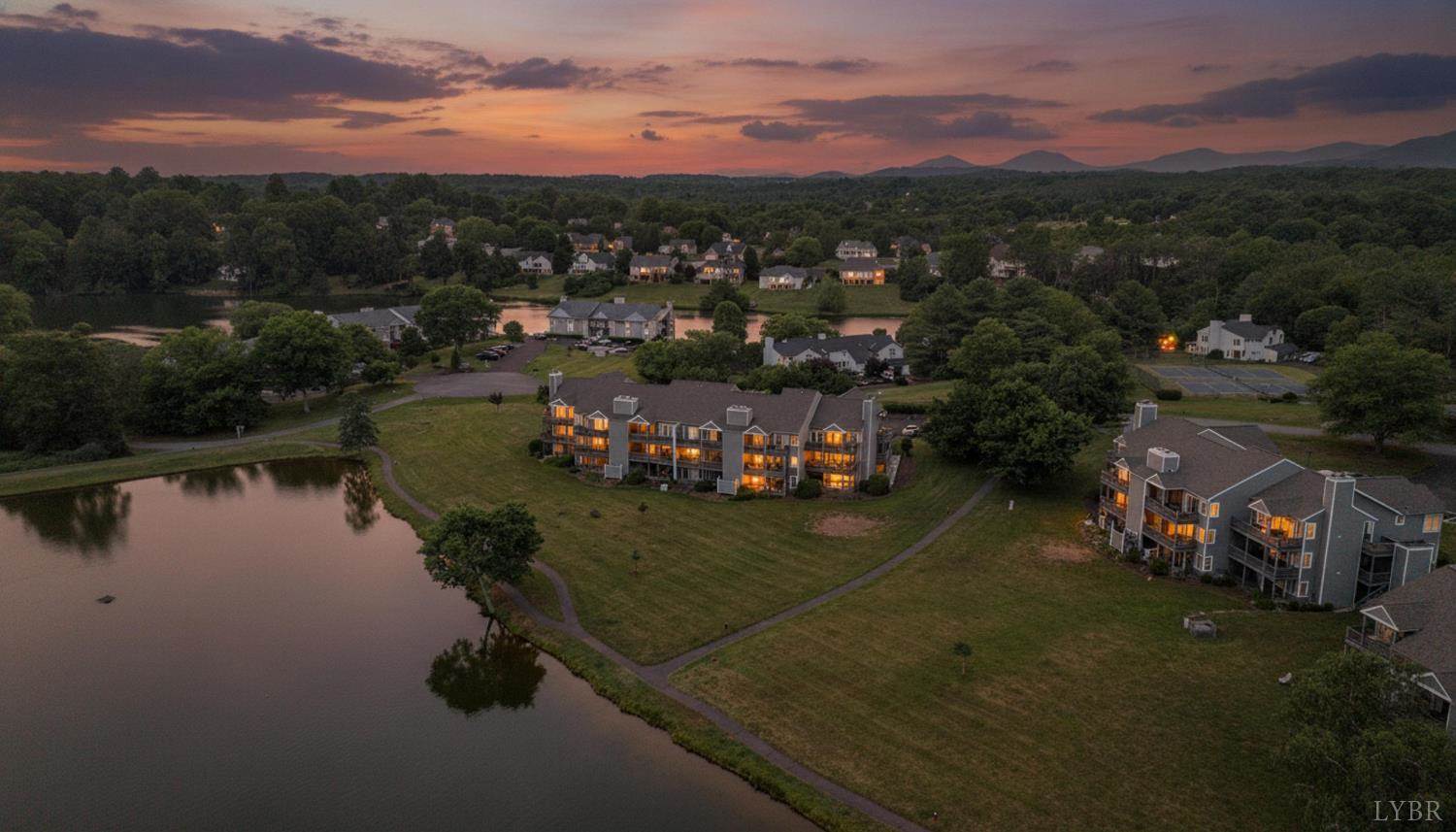 2412 Deer Run, Forest, VA 24551