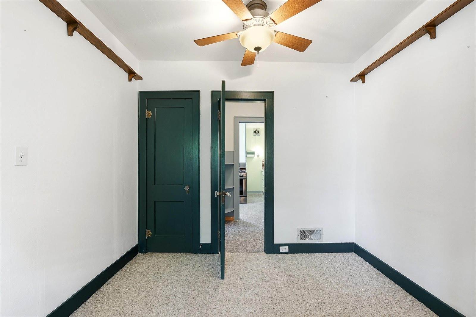 300 Mc Dill Avenue, Stevens Point, WI 54481