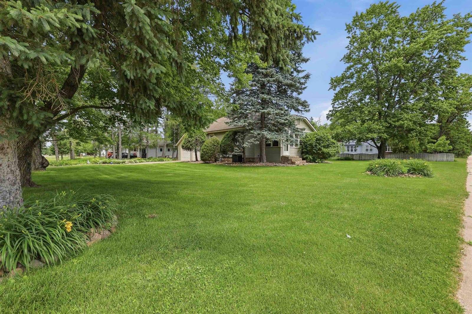 300 Mc Dill Avenue, Stevens Point, WI 54481