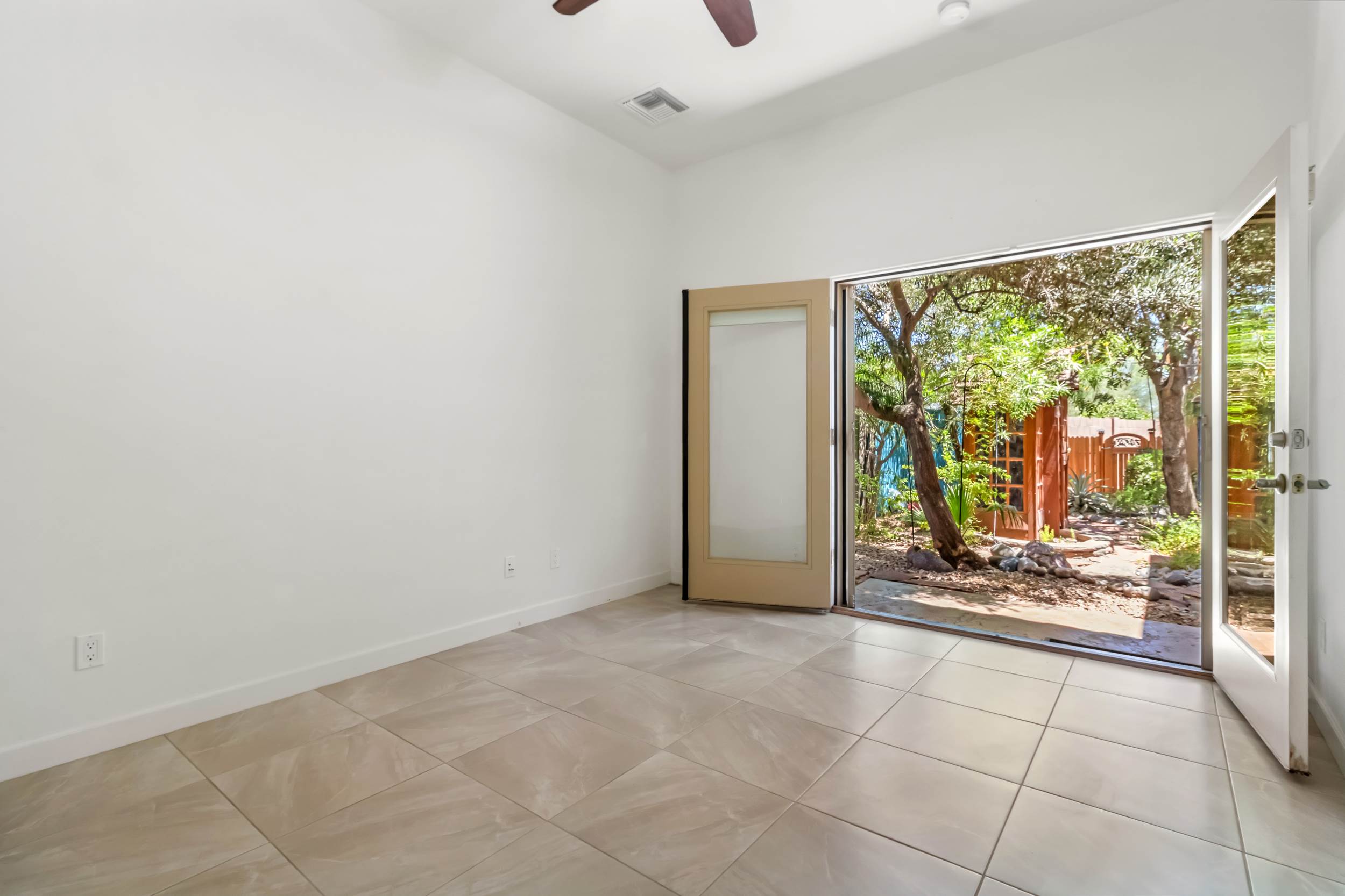 11660 N Lakeview Ct, surprise, AZ 85378