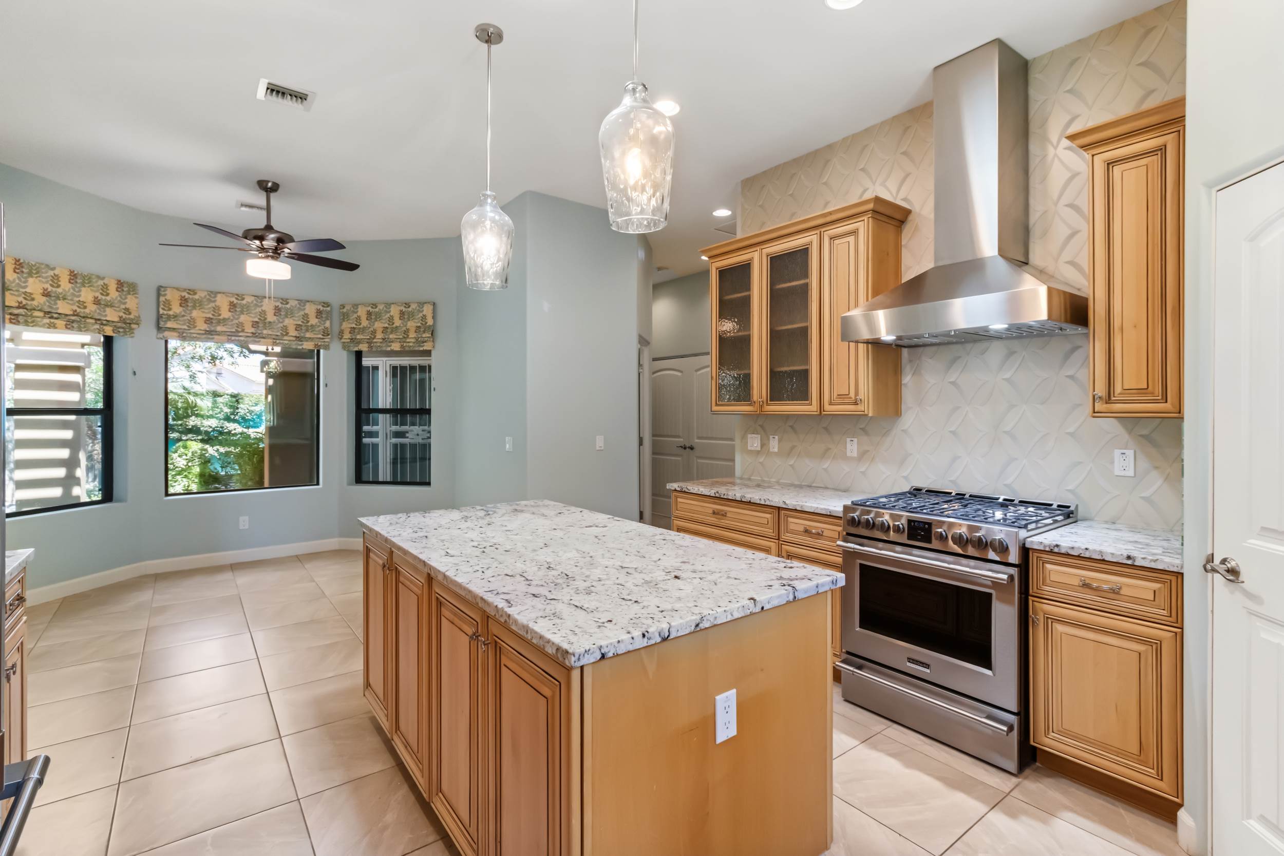 11660 N Lakeview Ct, surprise, AZ 85378