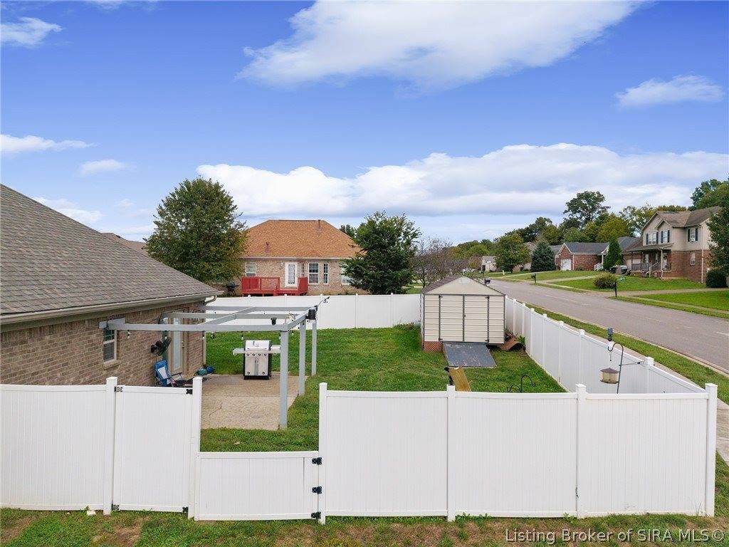 6413 Sunset Loop, Charlestown, IN 47111