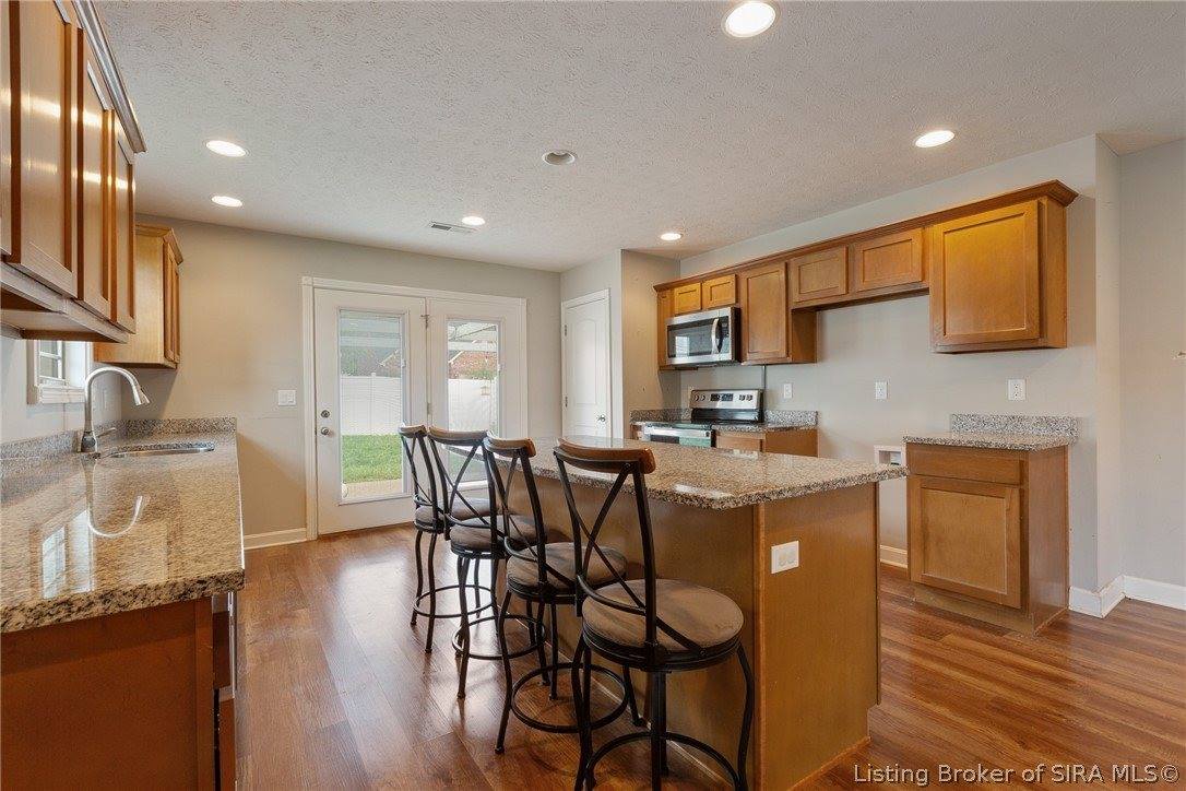 6413 Sunset Loop, Charlestown, IN 47111