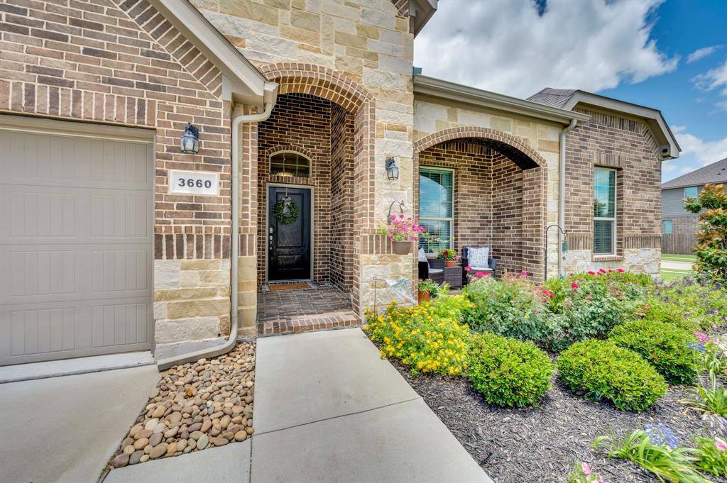 3660 Twin Pines Drive, Grand Prairie, TX 76065