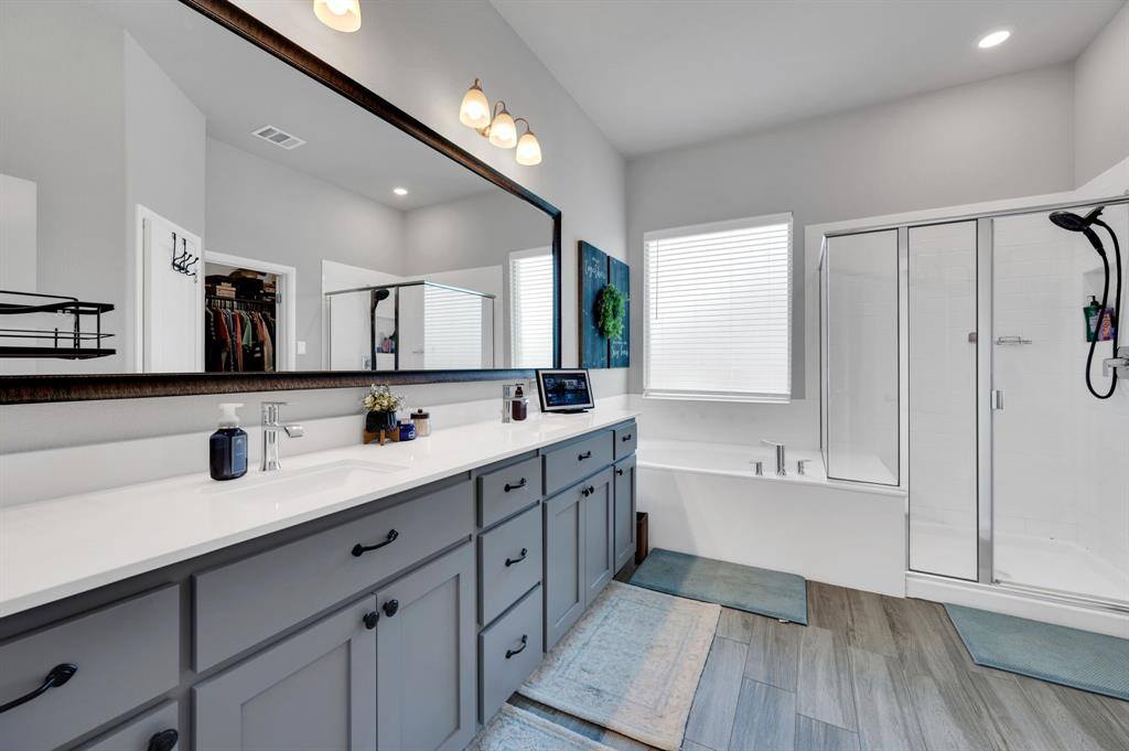 3660 Twin Pines Drive, Grand Prairie, TX 76065