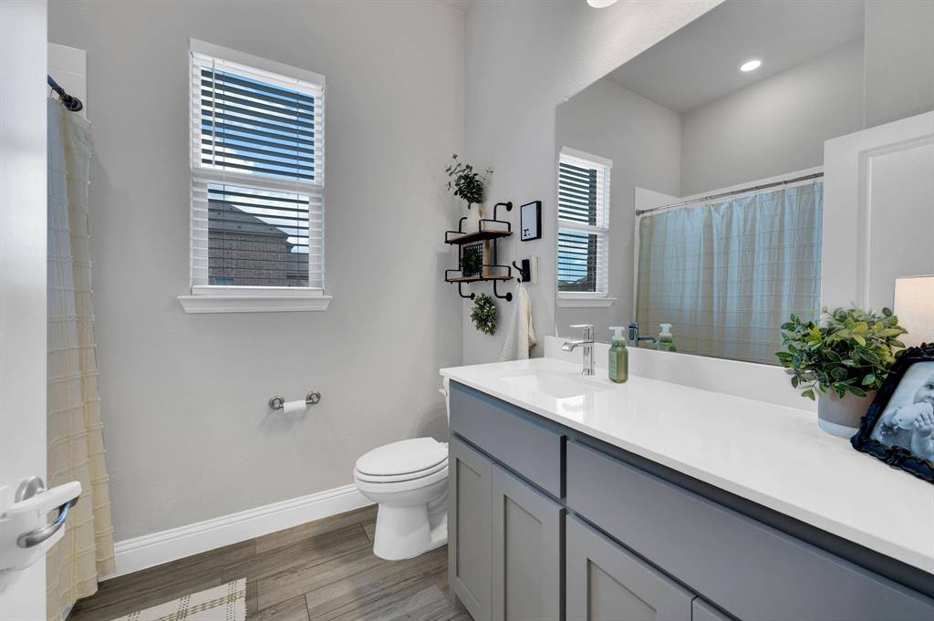 3660 Twin Pines Drive, Grand Prairie, TX 76065