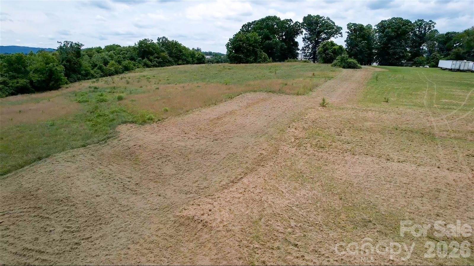 412 Mcmurray Road, Flat Rock, NC 28731