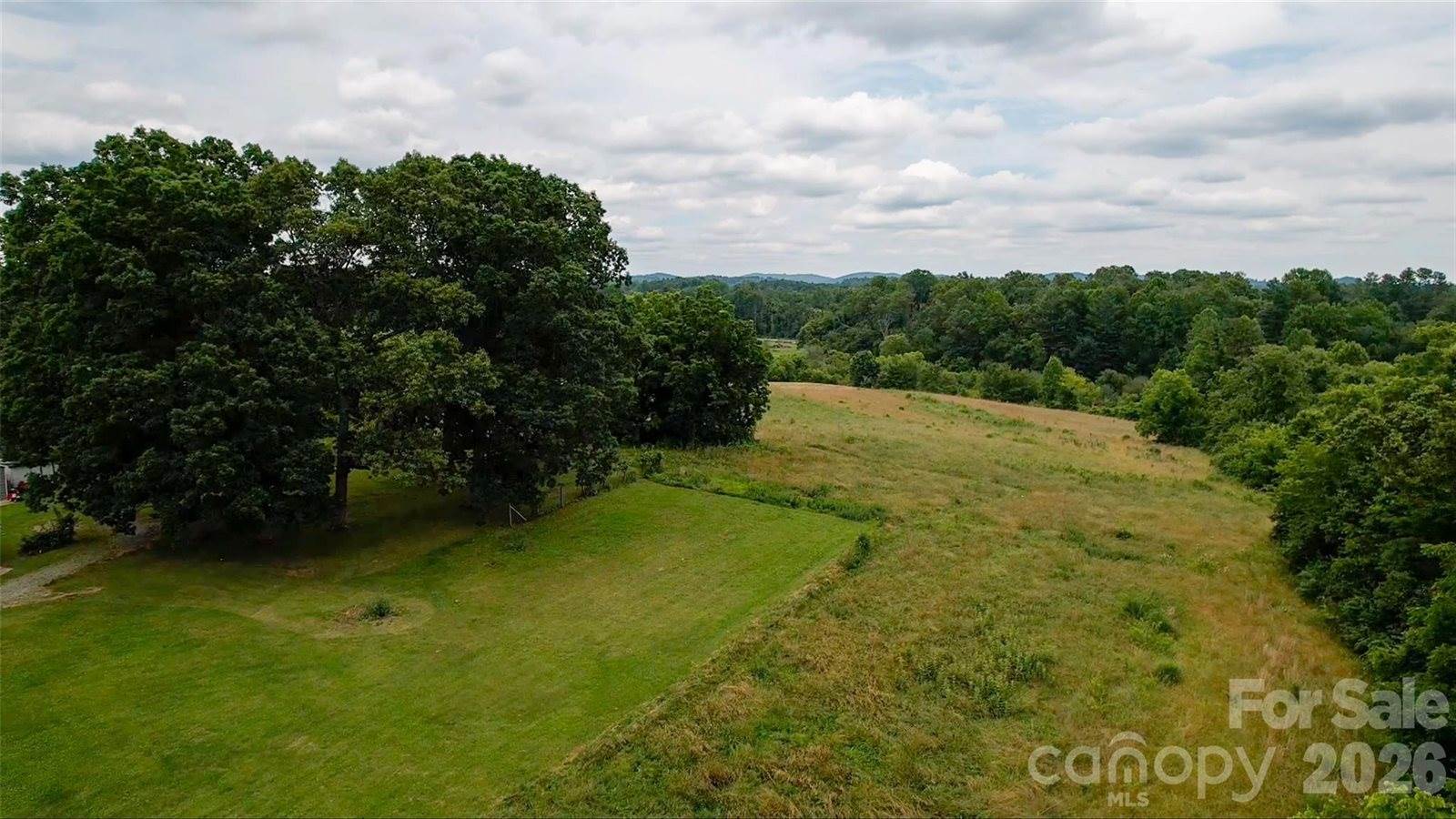 412 Mcmurray Road, Flat Rock, NC 28731