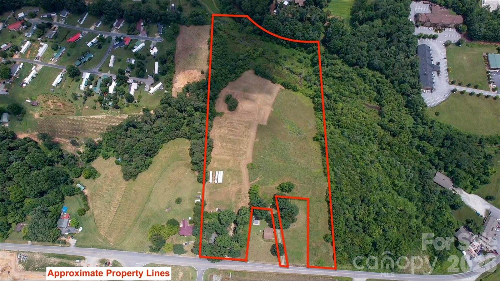 412 Mcmurray Road, Flat Rock, NC 28731