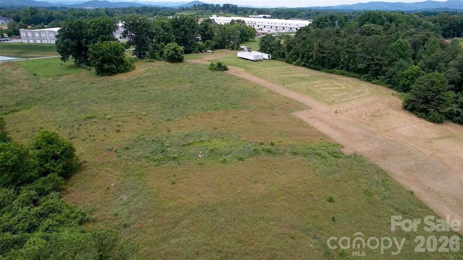 412 Mcmurray Road, Flat Rock, NC 28731