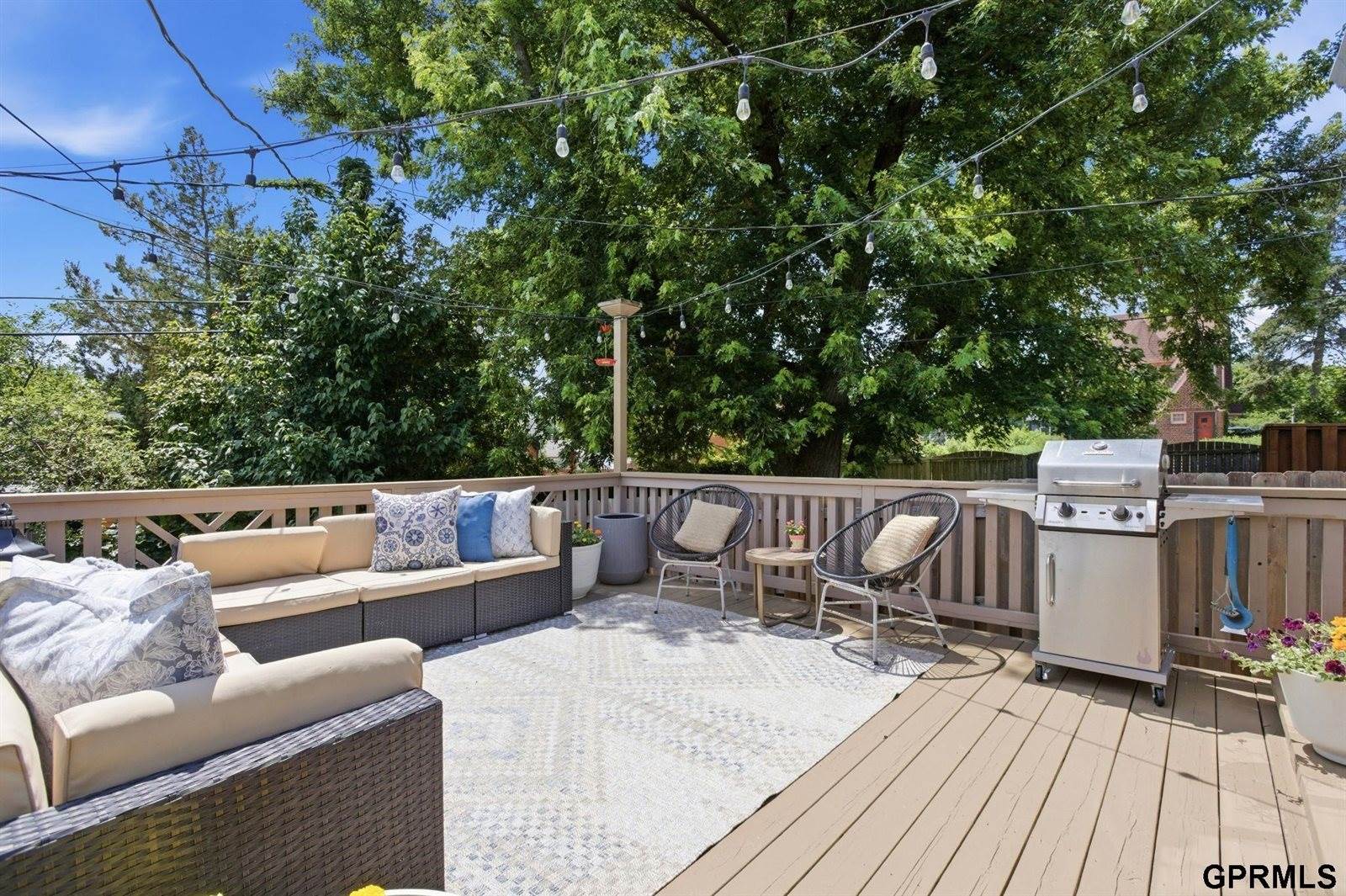 5911 Pierce Street, Omaha, NE 68106