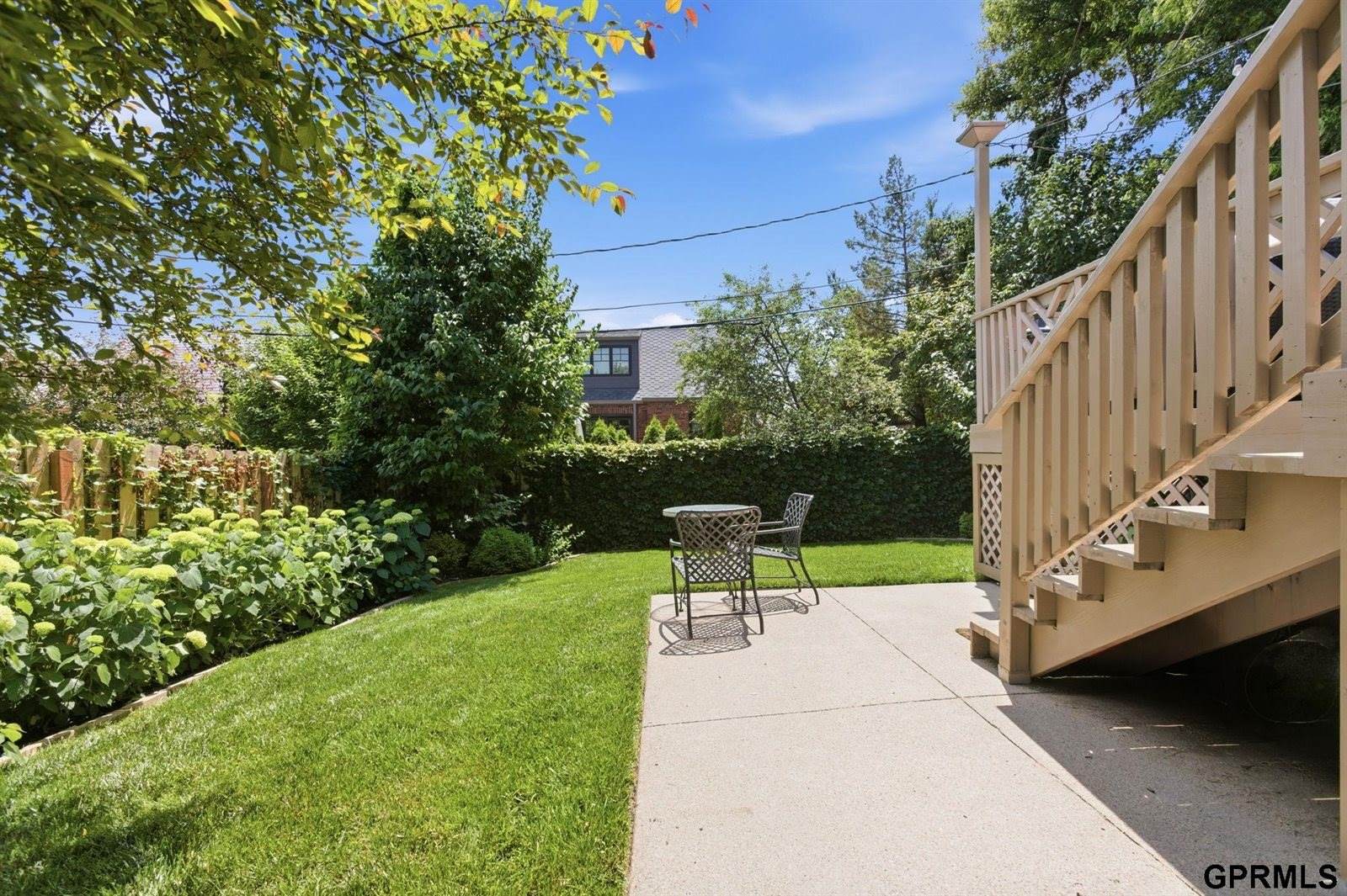 5911 Pierce Street, Omaha, NE 68106
