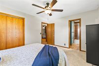 9806 O Circle, Omaha, NE 68127