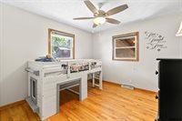 9806 O Circle, Omaha, NE 68127