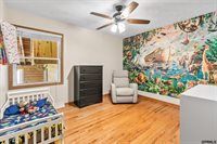 9806 O Circle, Omaha, NE 68127