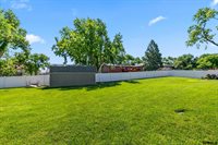 9806 O Circle, Omaha, NE 68127