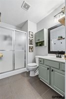17625 Josephine Street, Omaha, NE 68136