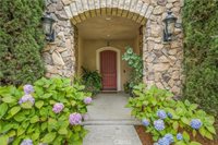 2555 Laurie Way, Arroyo Grande, CA 93420