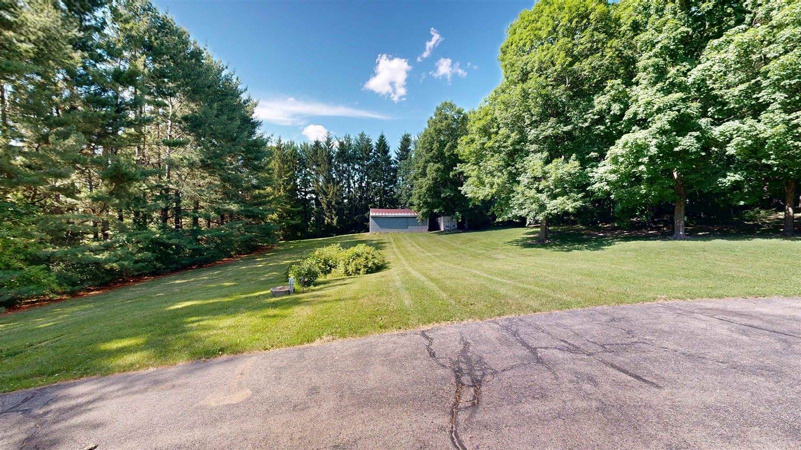 N2310 Wenham, Hebron, WI 53538