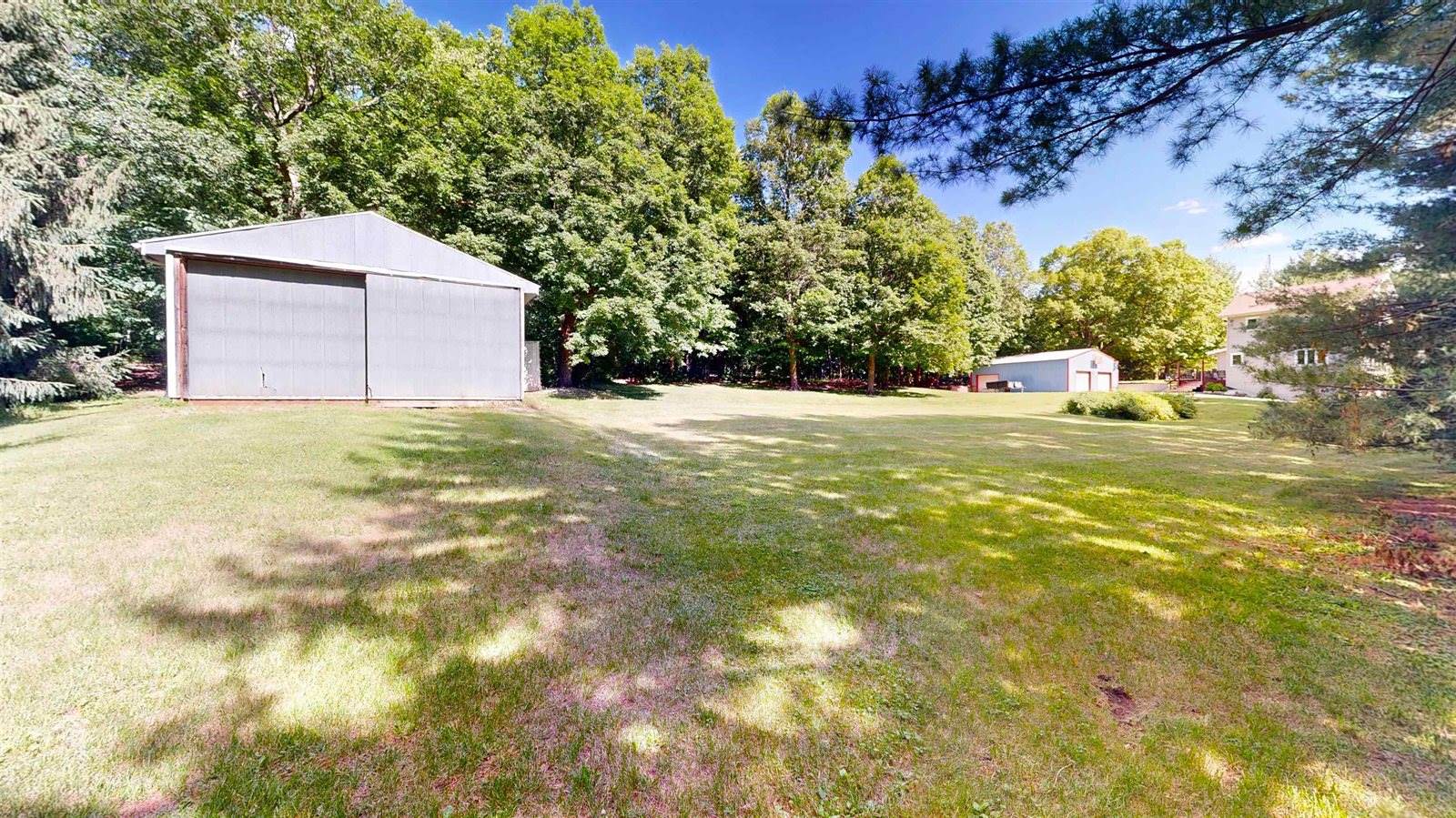 N2310 Wenham, Hebron, WI 53538