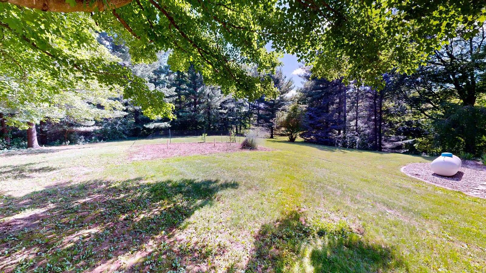 N2310 Wenham, Hebron, WI 53538