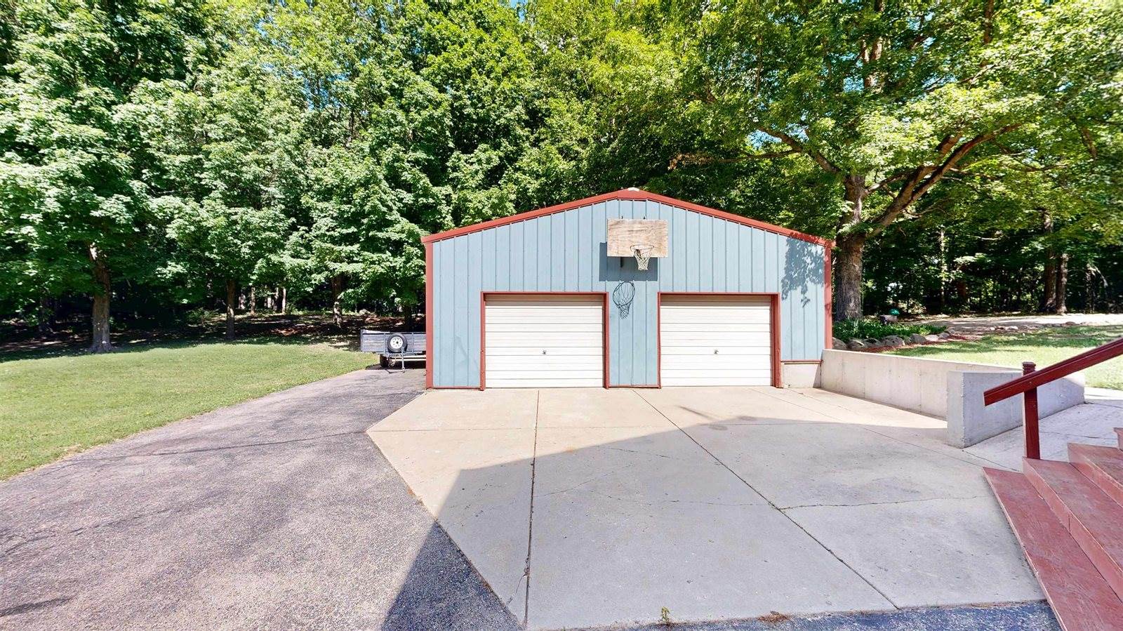 N2310 Wenham, Hebron, WI 53538